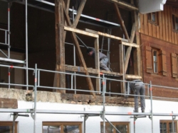 Schreinerei in Louisenthal: Einbau von Brettsperrholzwänden und Decken im Bestand