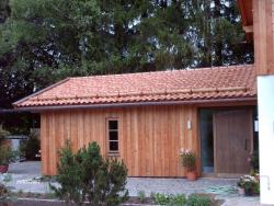 Garage mit Lärchenholzfassade