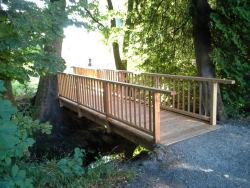 Brücke aus Lärchenholz