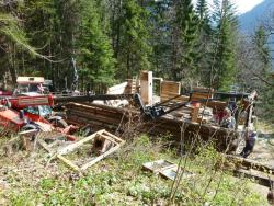 Abtragen einer Rundstamm- Blockhütte am Roß- und Buchstein