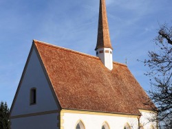 Lärchenschindeln an der Kirche Georgenried