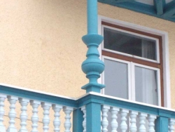 Erneuerung der Balkone samt Zierbundkonstruktion an der Grundschule Tegernsee